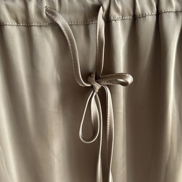 ✨Effortless Elegance Pull on Skirt in Motion - Picture 6 of 9